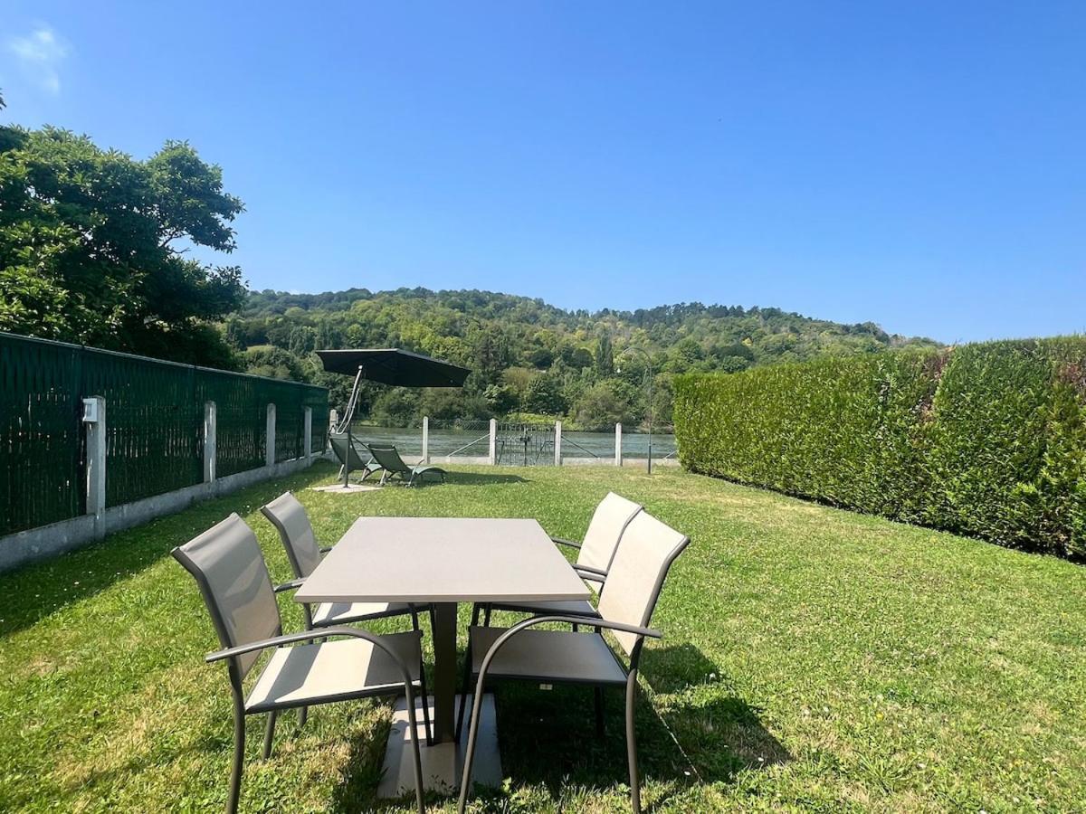 Charmant Chalet En Bord De Seine Saint-Pierre-du-Vauvray Ngoại thất bức ảnh